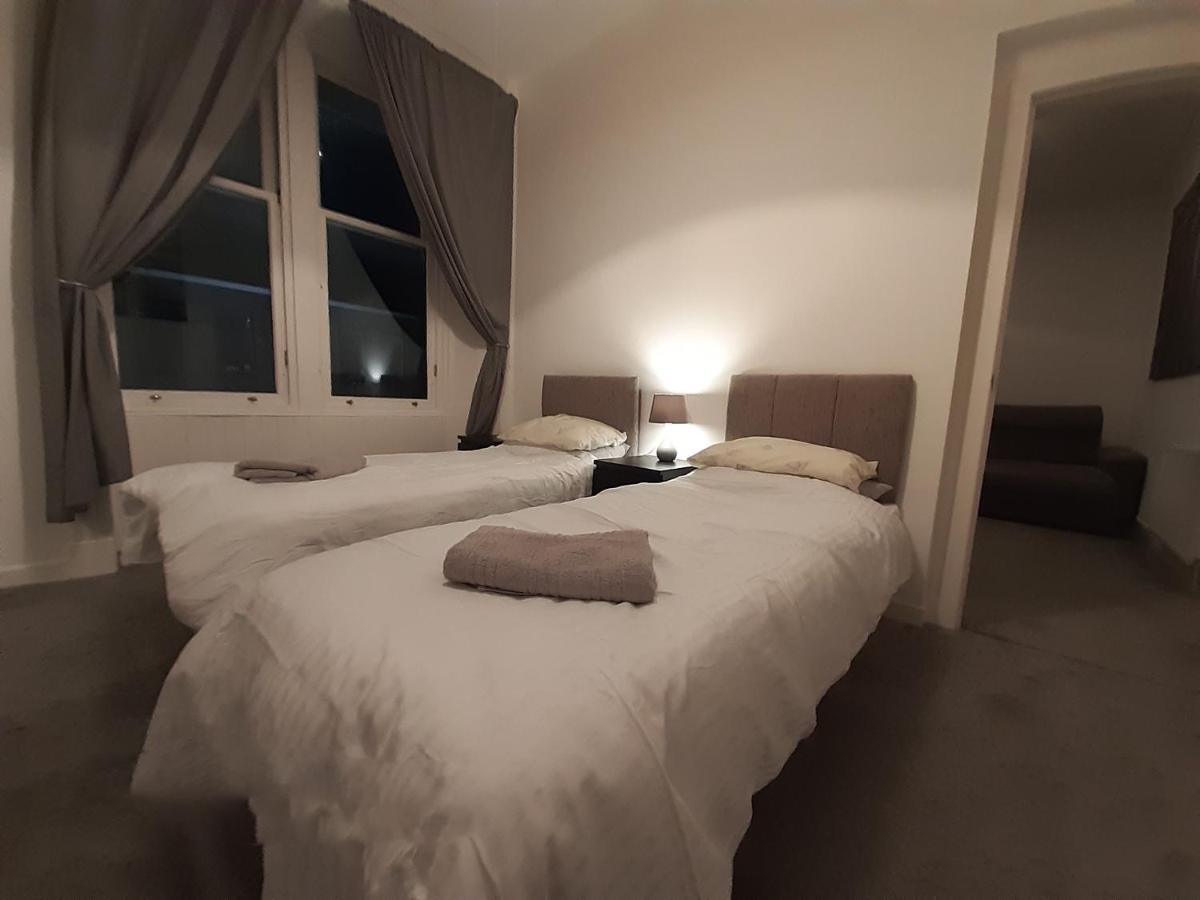 Carvetii - Edward House B - 2 Dbl Bed 1St Floor Flat Apartment Dunfermline Exterior photo